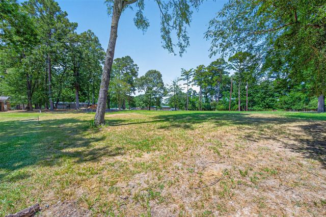 180 Holly Trail, Trinity, TX 75862