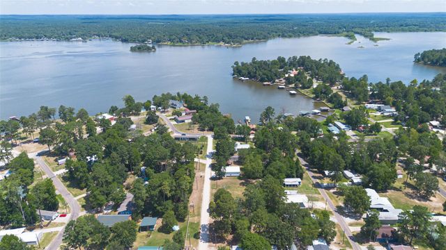 180 Holly Trail, Trinity, TX 75862