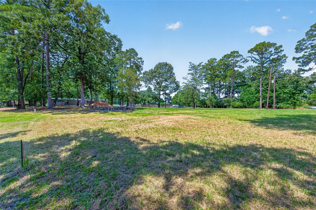 180 Holly Trail, Trinity, TX 75862