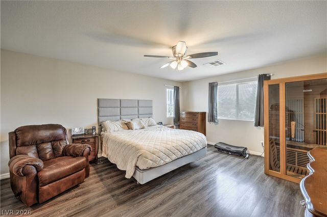 8025 Ancient Oaks Avenue, Las Vegas, NV 89113
