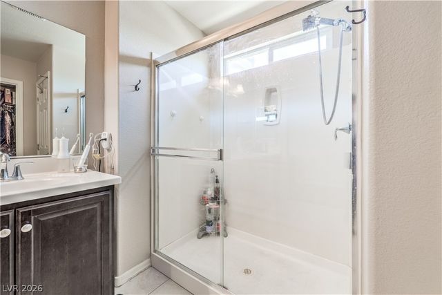 8025 Ancient Oaks Avenue, Las Vegas, NV 89113