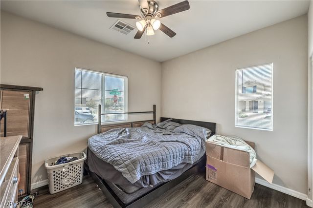 8025 Ancient Oaks Avenue, Las Vegas, NV 89113