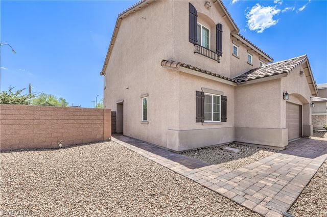8025 Ancient Oaks Avenue, Las Vegas, NV 89113