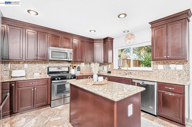 4785 Mills Dr, Brentwood, CA 94513