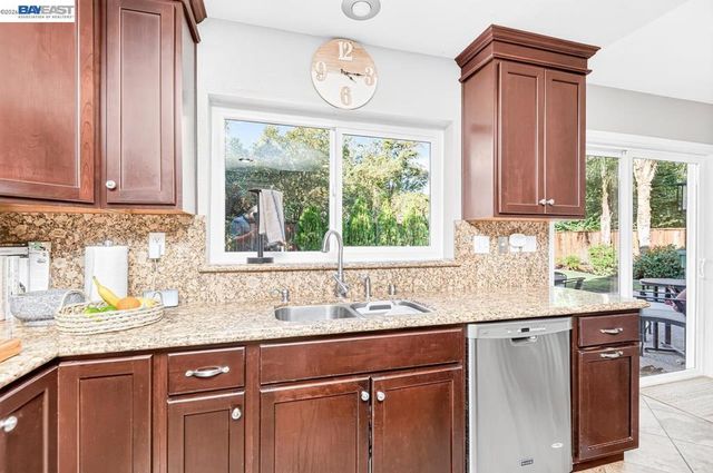 4785 Mills Dr, Brentwood, CA 94513