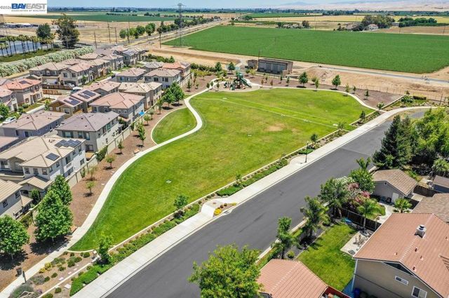 4785 Mills Dr, Brentwood, CA 94513
