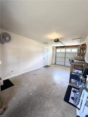 509 Bowling Green CT, Chesapeake, VA 23320