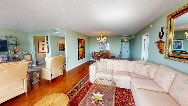 600 Three Islands Blvd 607, Hallandale Beach, FL 33009