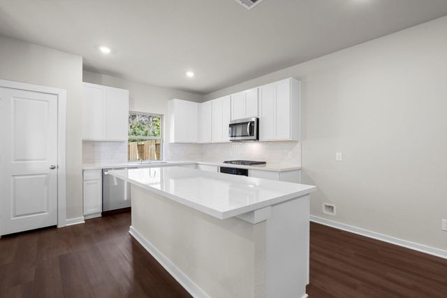 12175 Ridge Top Drive, Conroe, TX 77304