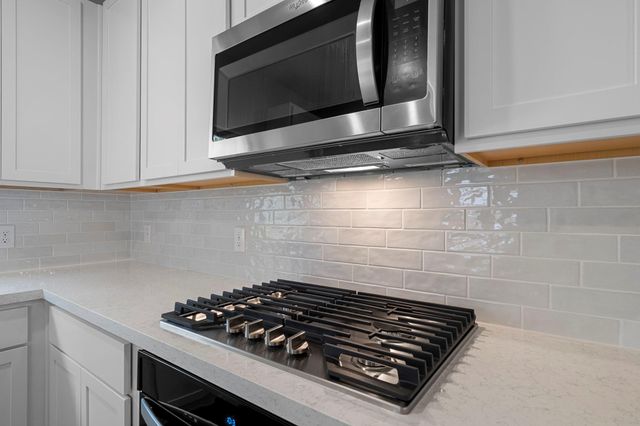 12175 Ridge Top Drive, Conroe, TX 77304