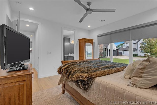 6909 E 128th Circle S, Bixby, OK 74008