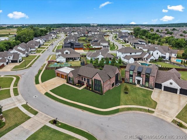 6909 E 128th Circle S, Bixby, OK 74008