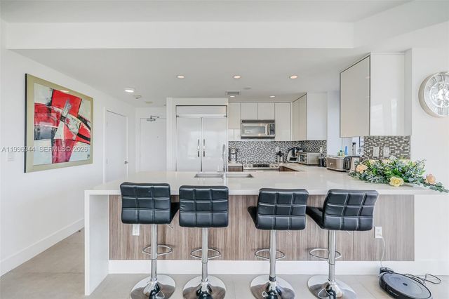 10275 Collins Ave 722, Bal Harbour, FL 33154