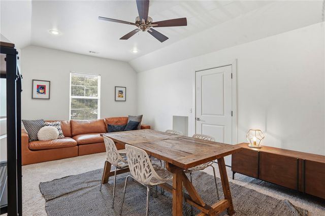 5957 Doris Hunt Court, Springdale, AR 72762
