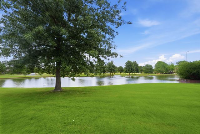 5957 Doris Hunt Court, Springdale, AR 72762