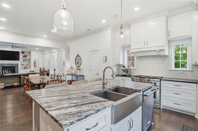 5957 Doris Hunt Court, Springdale, AR 72762