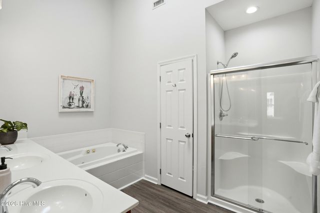 3902 Botsford Court Unit 204, Wilmington, NC 28412