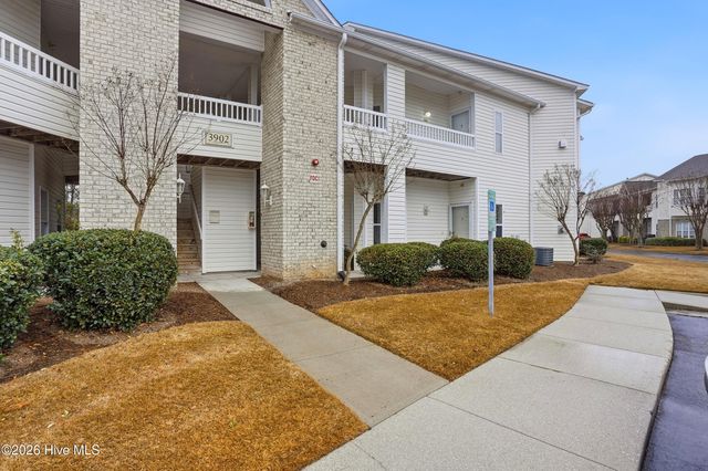 3902 Botsford Court Unit 204, Wilmington, NC 28412