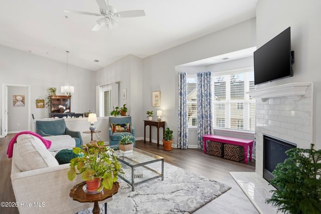 3902 Botsford Court Unit 204, Wilmington, NC 28412