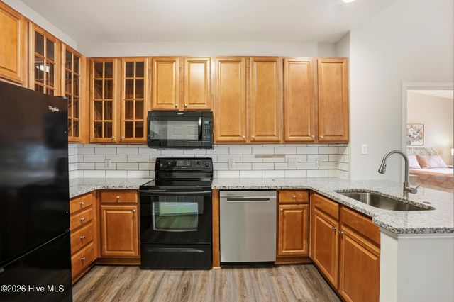 3902 Botsford Court Unit 204, Wilmington, NC 28412