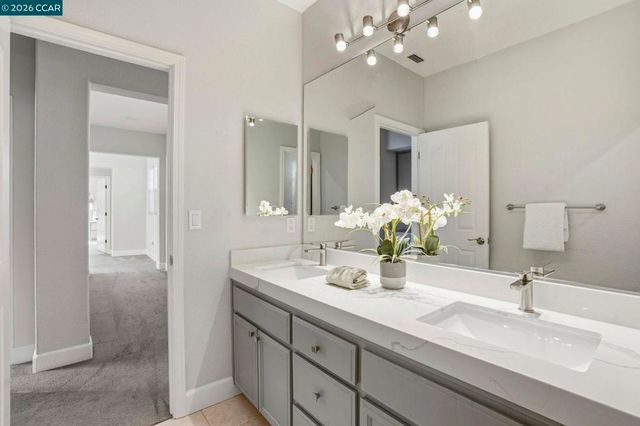 5244 S Montecito Dr, Concord, CA 94521