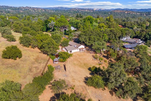 1374 Orange Hill Ln, Penryn, CA 95663