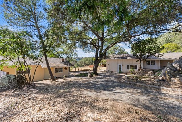 1374 Orange Hill Ln, Penryn, CA 95663