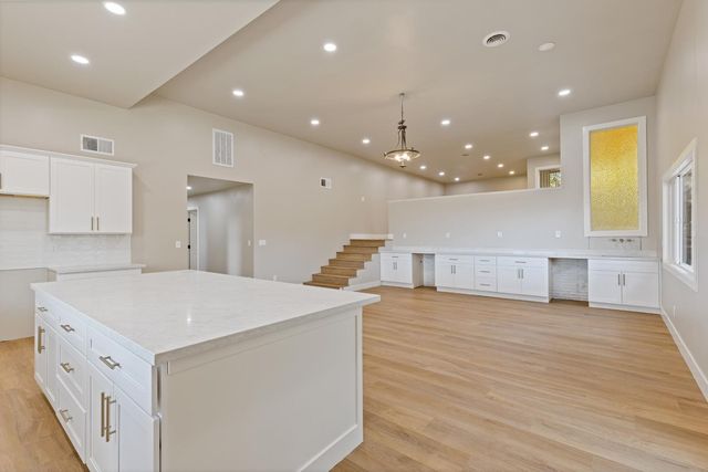 1374 Orange Hill Ln, Penryn, CA 95663