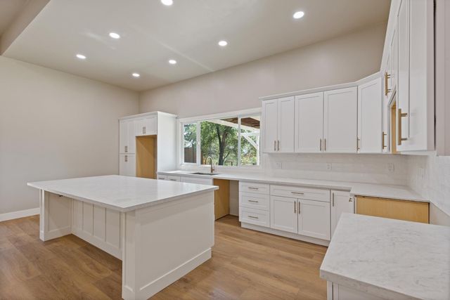 1374 Orange Hill Ln, Penryn, CA 95663
