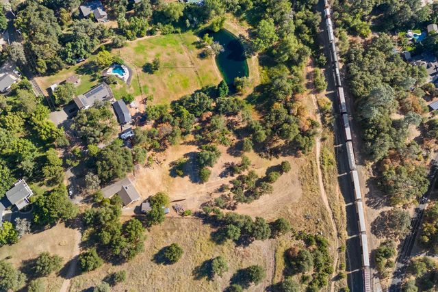 1374 Orange Hill Ln, Penryn, CA 95663