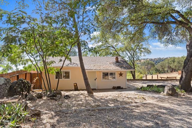 1374 Orange Hill Ln, Penryn, CA 95663