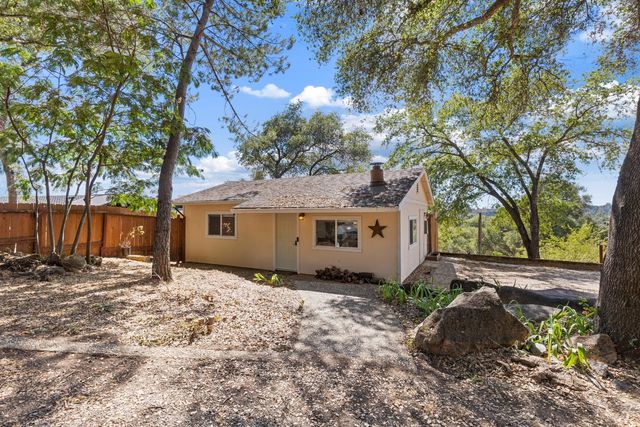 1374 Orange Hill Ln, Penryn, CA 95663