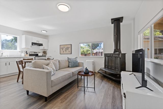 1374 Orange Hill Ln, Penryn, CA 95663