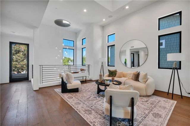332 Avenue E, Redondo Beach, CA 90277