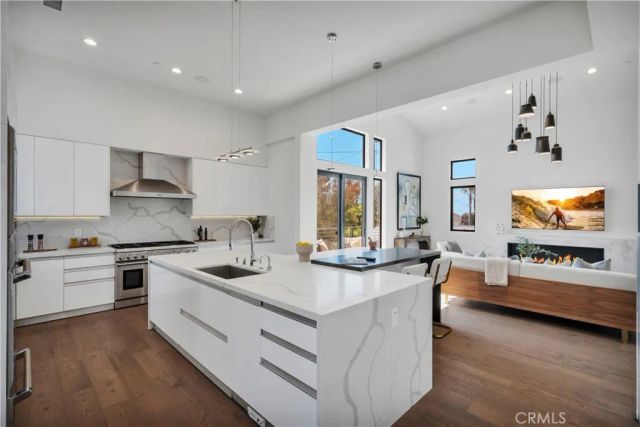 332 Avenue E, Redondo Beach, CA 90277
