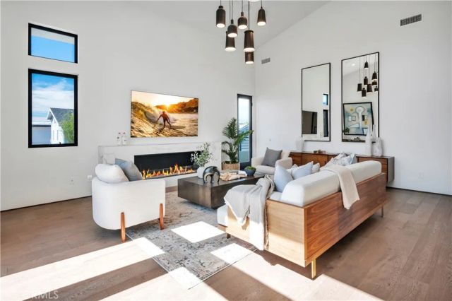 332 Avenue E, Redondo Beach, CA 90277