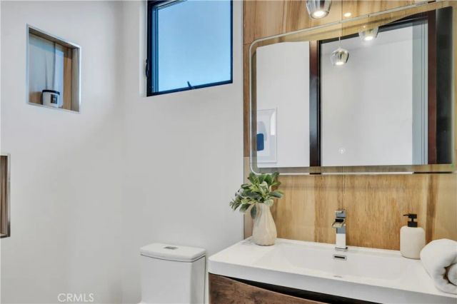332 Avenue E, Redondo Beach, CA 90277