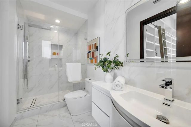 332 Avenue E, Redondo Beach, CA 90277