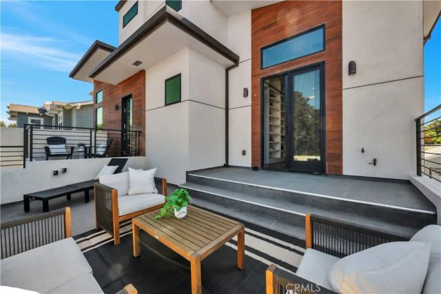 332 Avenue E, Redondo Beach, CA 90277