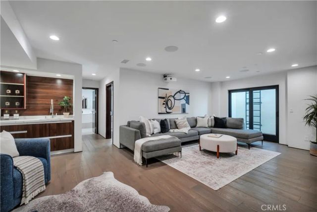332 Avenue E, Redondo Beach, CA 90277