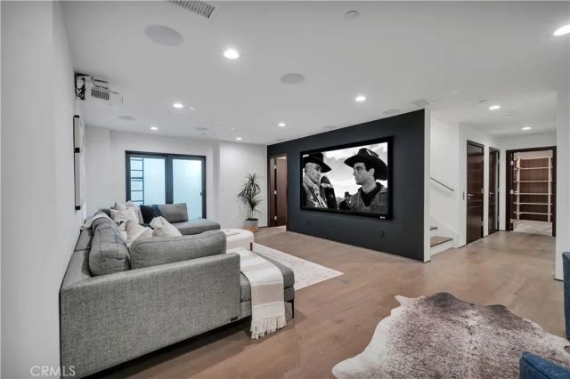 332 Avenue E, Redondo Beach, CA 90277
