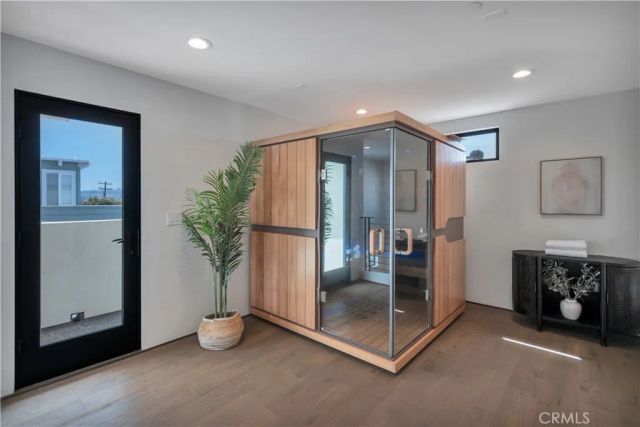 332 Avenue E, Redondo Beach, CA 90277