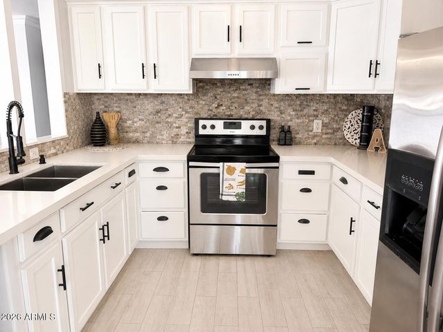 4437 S 8TH Place S, Phoenix, AZ 85040