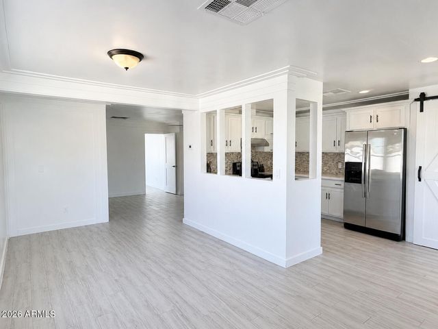 4437 S 8TH Place S, Phoenix, AZ 85040