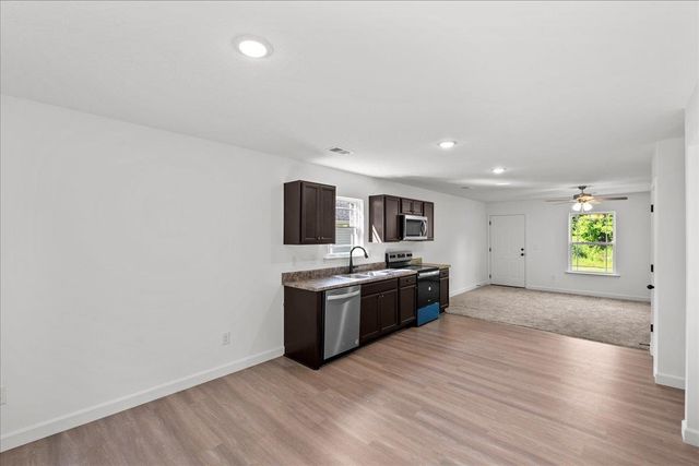 517 Molly Parker Lane, Spartanburg, SC 29301