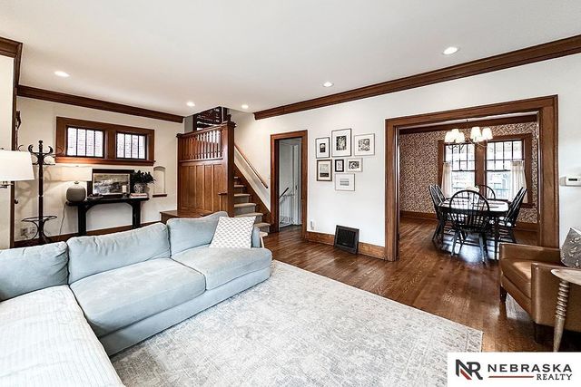 6605 Minne Lusa Boulevard, Omaha, NE 68112