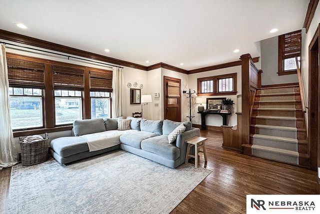 6605 Minne Lusa Boulevard, Omaha, NE 68112