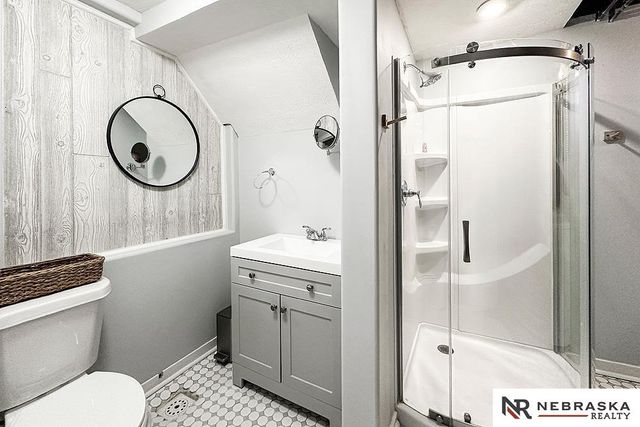 6605 Minne Lusa Boulevard, Omaha, NE 68112