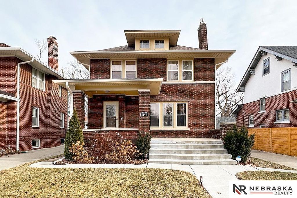 6605 Minne Lusa Boulevard, Omaha, NE 68112