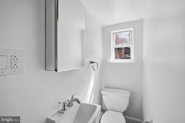 1802 TREE ST, Philadelphia, PA 19145